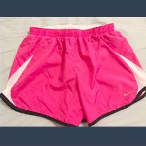 🔥Nike active shorts! Excellent condition!!